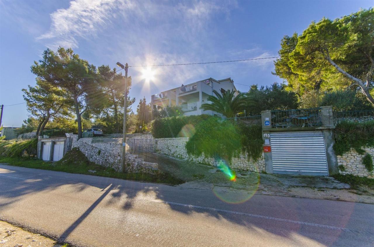 Apartments Dragica Slatine Buitenkant foto